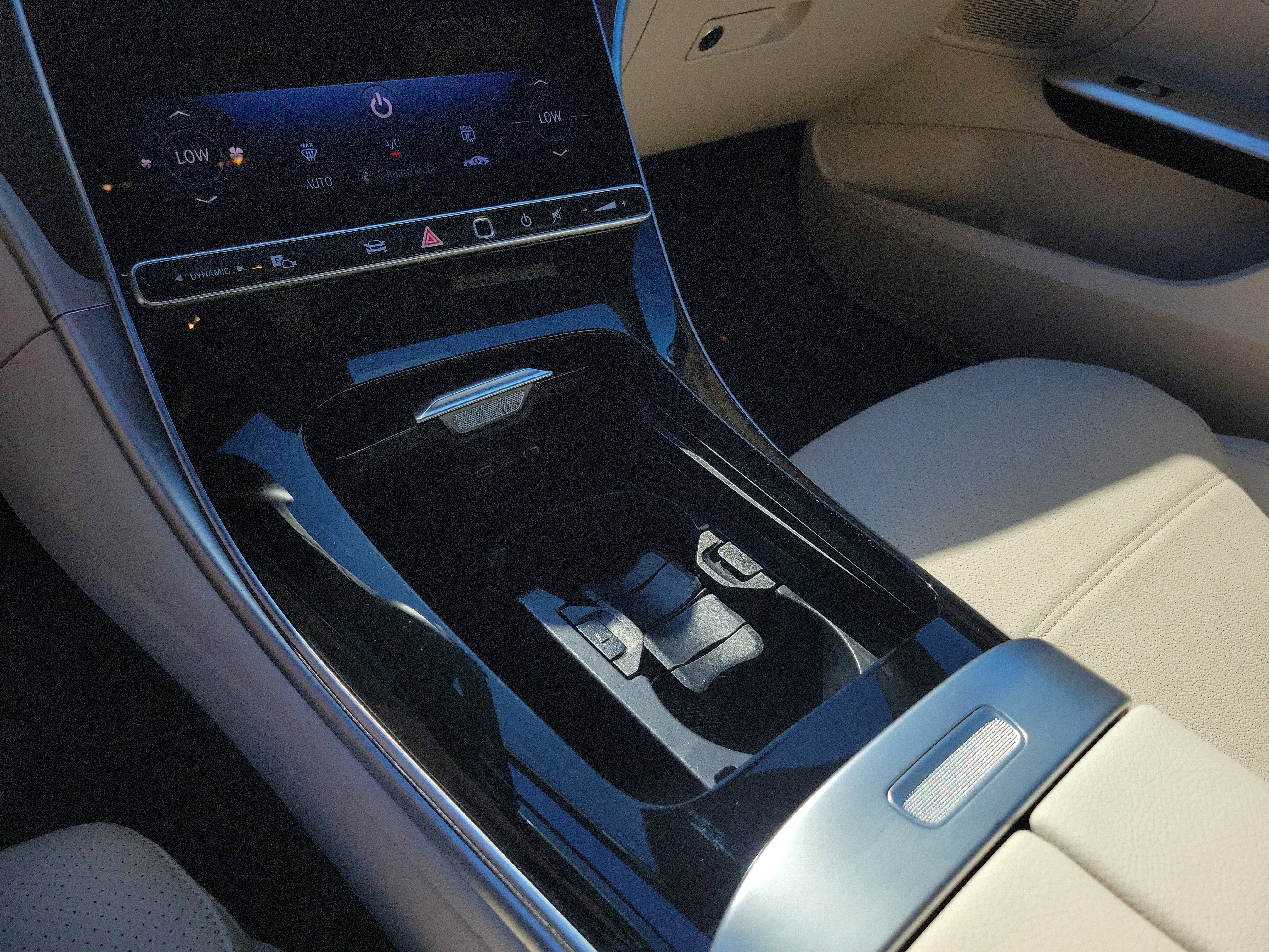 Certified 2025 Mercedes-Benz C 300 Sedan image 29