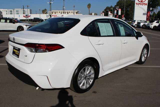 Certified 2026 Toyota Corolla LE w/ LE Premium Package FWD image 17