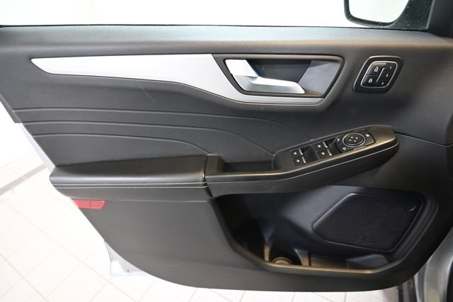 Used 2024 Ford Escape Platinum AWD/4WD image 23