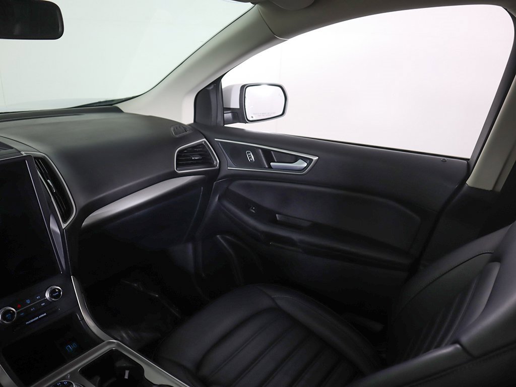 Used 2024 Ford Edge SEL image 34