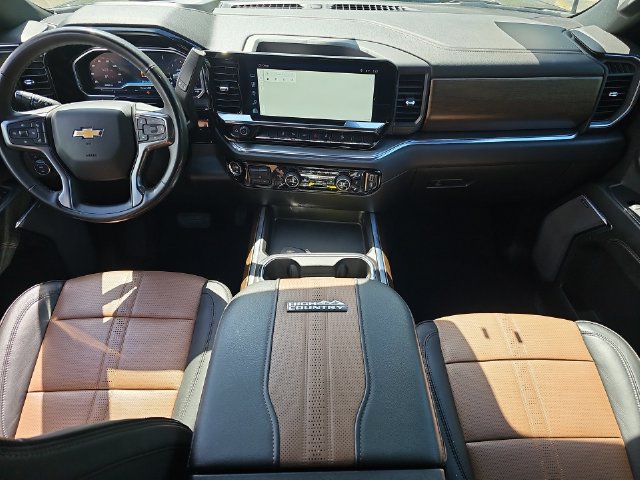 Used 2024 Chevrolet Silverado 2500 High Country w/ Z71 Off-Road Package AWD/4WD image 23
