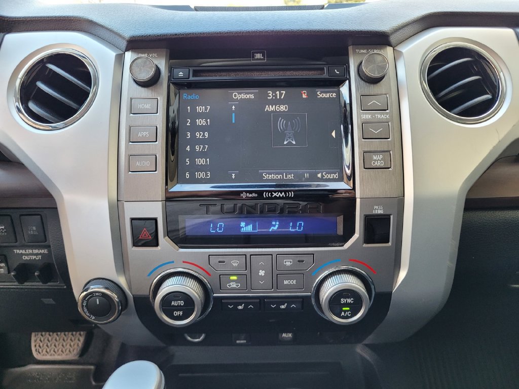 Used 2019 Toyota Tundra Limited w/ Limited Premium Package AWD/4WD image 13
