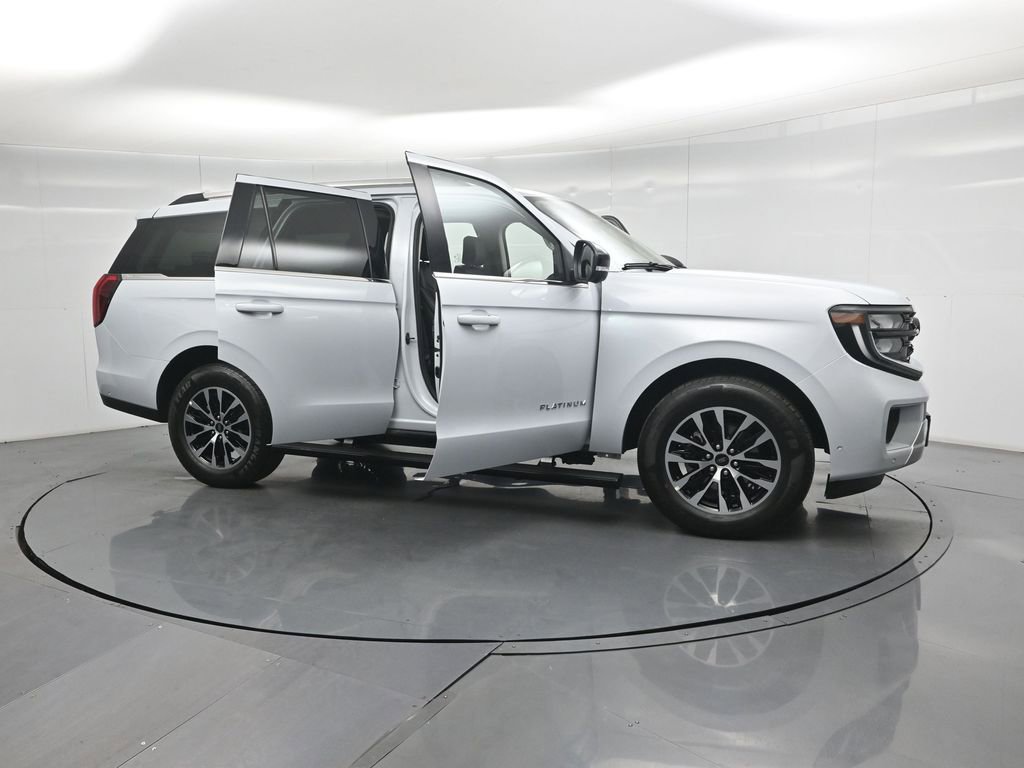 Certified 2025 Ford Expedition Platinum AWD/4WD image 30