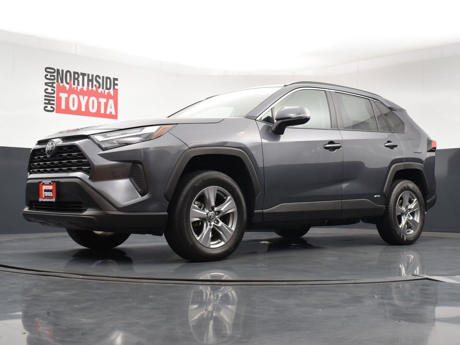 Used 2025 Toyota RAV4 XLE AWD/4WD image 30