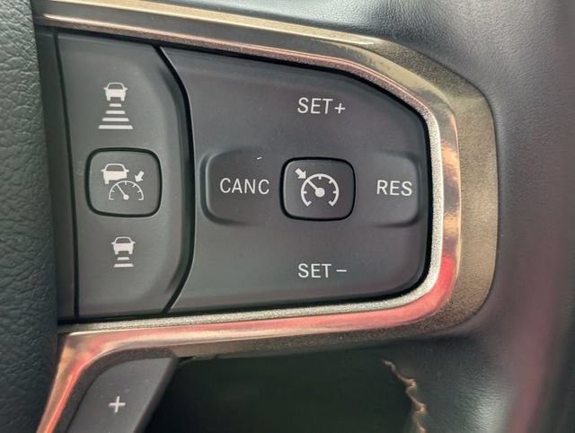 Used 2023 RAM 1500 Limited AWD/4WD image 17