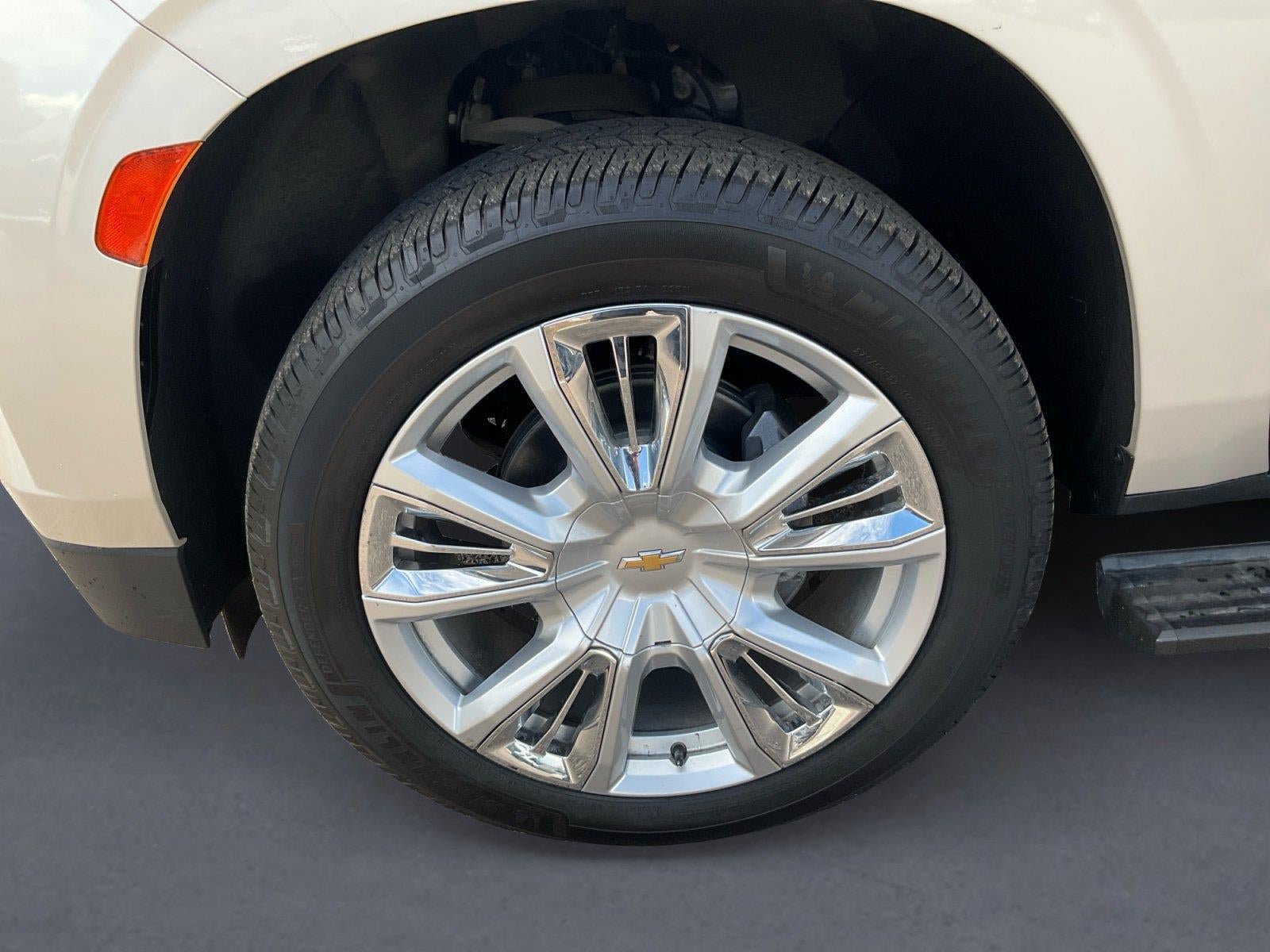 Used 2021 Chevrolet Tahoe High Country w/ Premium Package AWD/4WD image 14