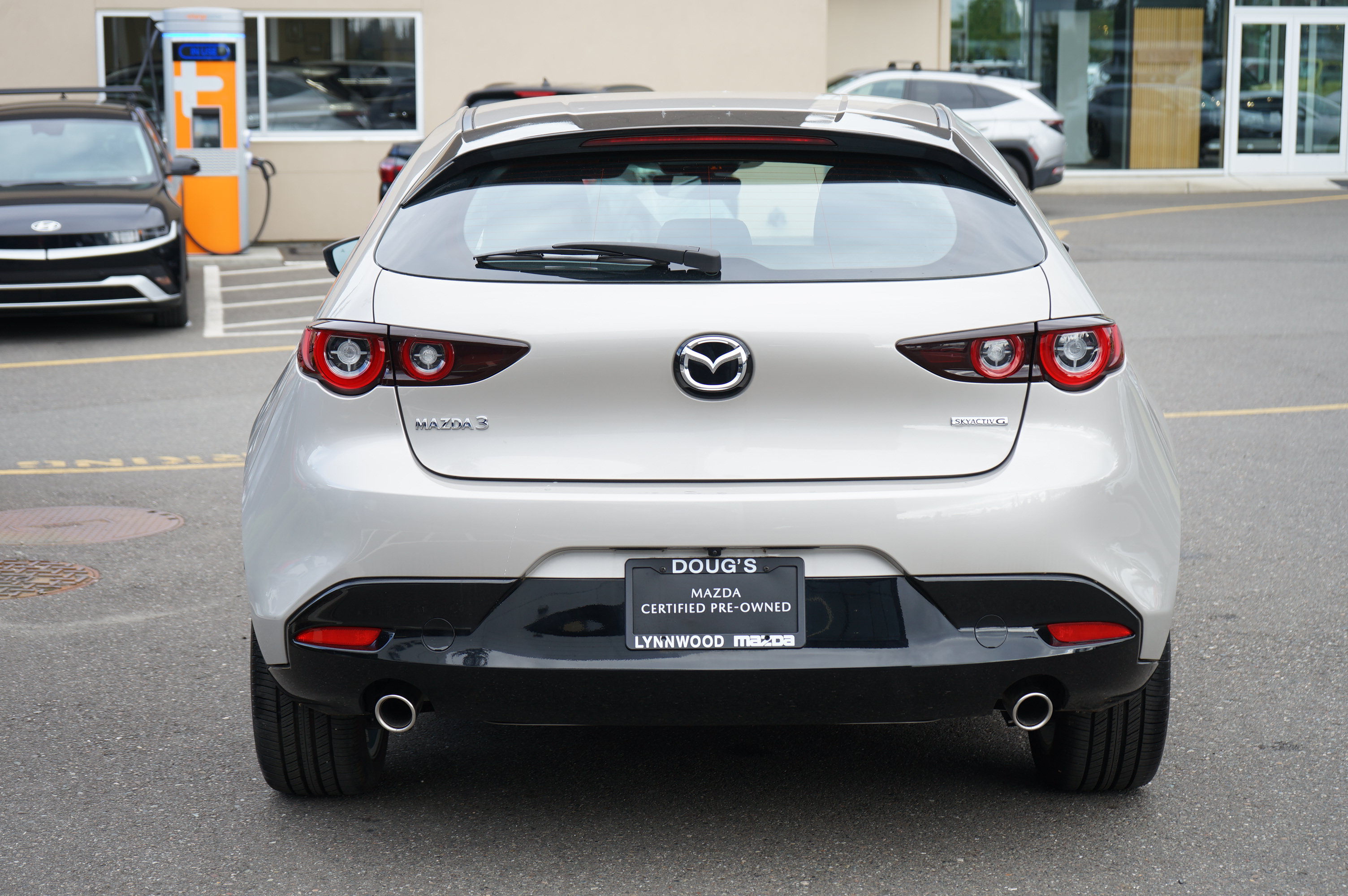 Used 2024 MAZDA MAZDA3 s FWD image 5