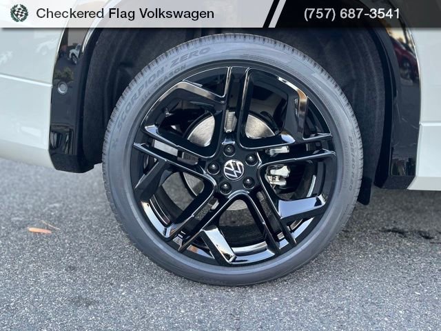 New 2026 Volkswagen Tiguan SE R-Line image 6