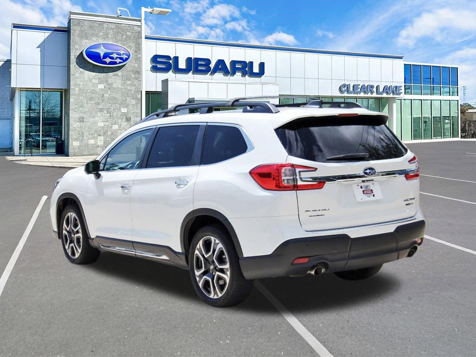 Certified 2023 Subaru Ascent Touring AWD/4WD image 4
