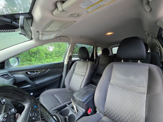Used 2019 Nissan Rogue SV w/ Premium Package FWD image 12