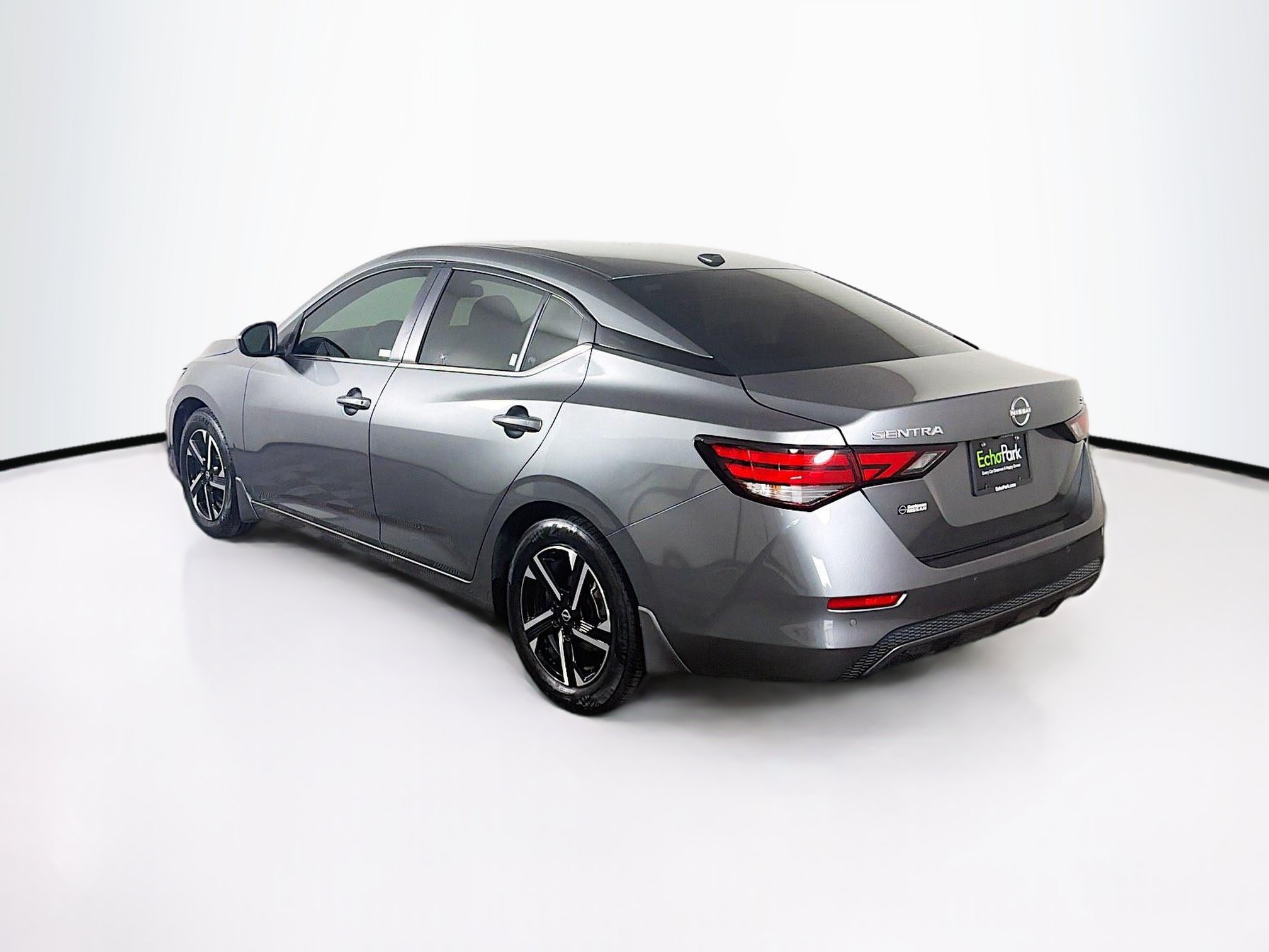 Used 2024 Nissan Sentra SV FWD image 5