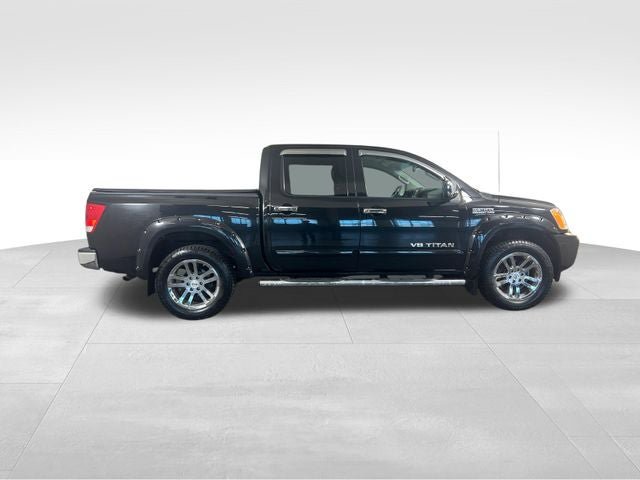 Used 2015 Nissan Titan SL w/ SL Heavy Metal Package AWD/4WD image 8