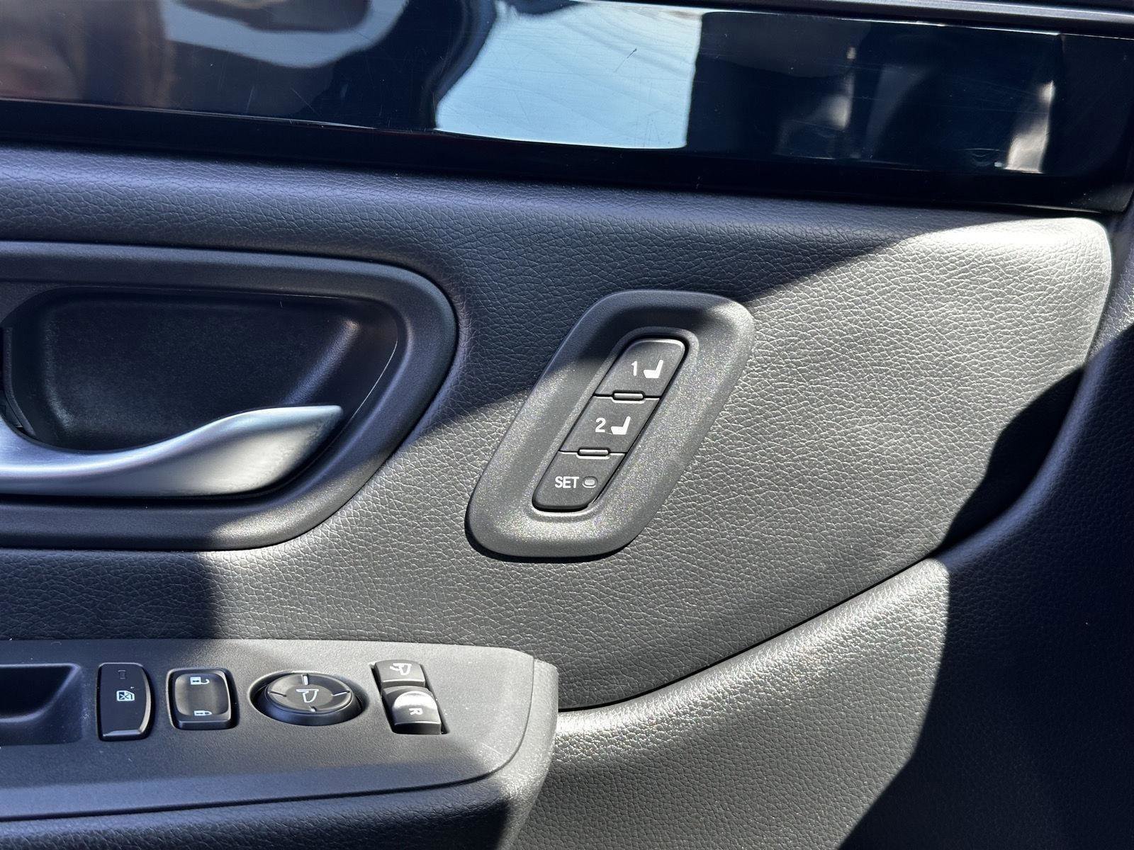 Certified 2024 Honda Pilot TrailSport image 27