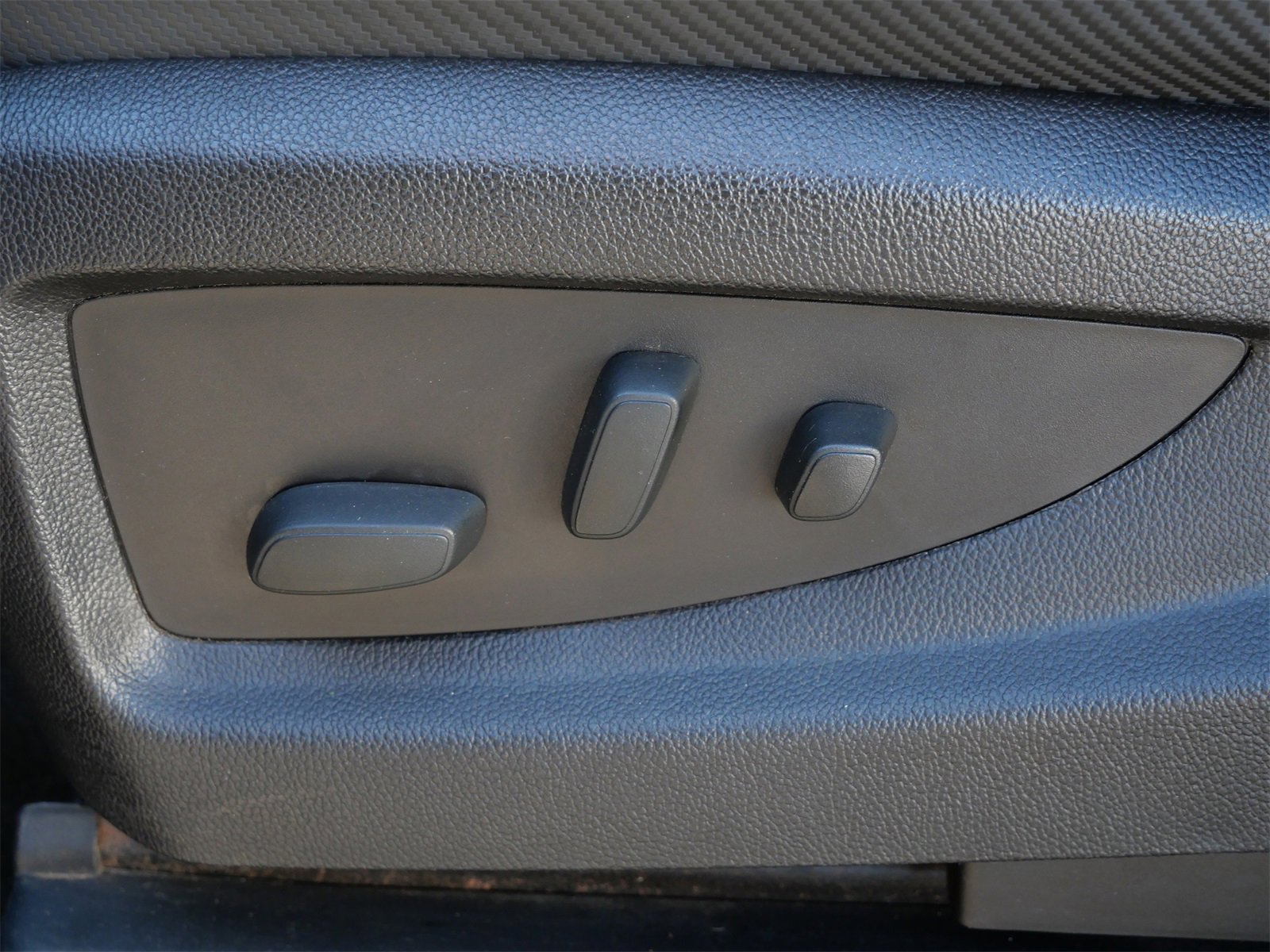 Used 2017 GMC Sierra 1500 SLT image 16