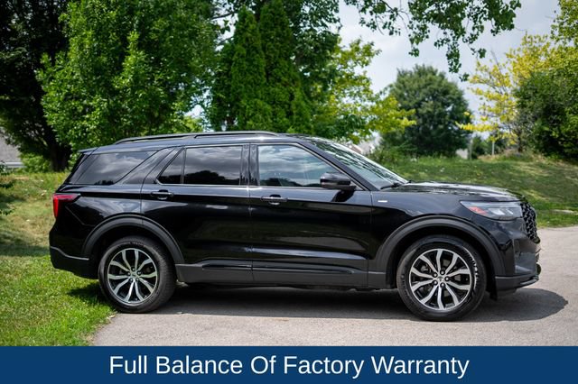 Used 2025 Ford Explorer ST-Line AWD/4WD image 4