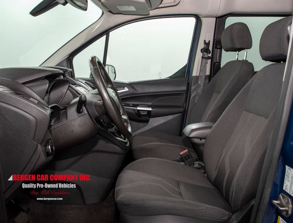 Used 2017 Ford Transit Connect XLT FWD image 12
