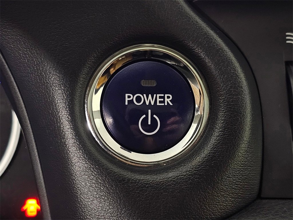 Used 2011 Lexus CT 200h image 37