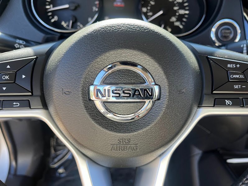 Used 2020 Nissan Rogue SV image 13