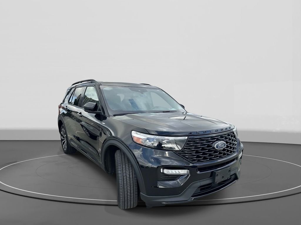 Used 2023 Ford Explorer ST-Line w/ Class IV Trailer Tow Package AWD/4WD image 4