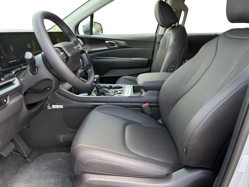 New 2027 Kia Carnival EX FWD image 9