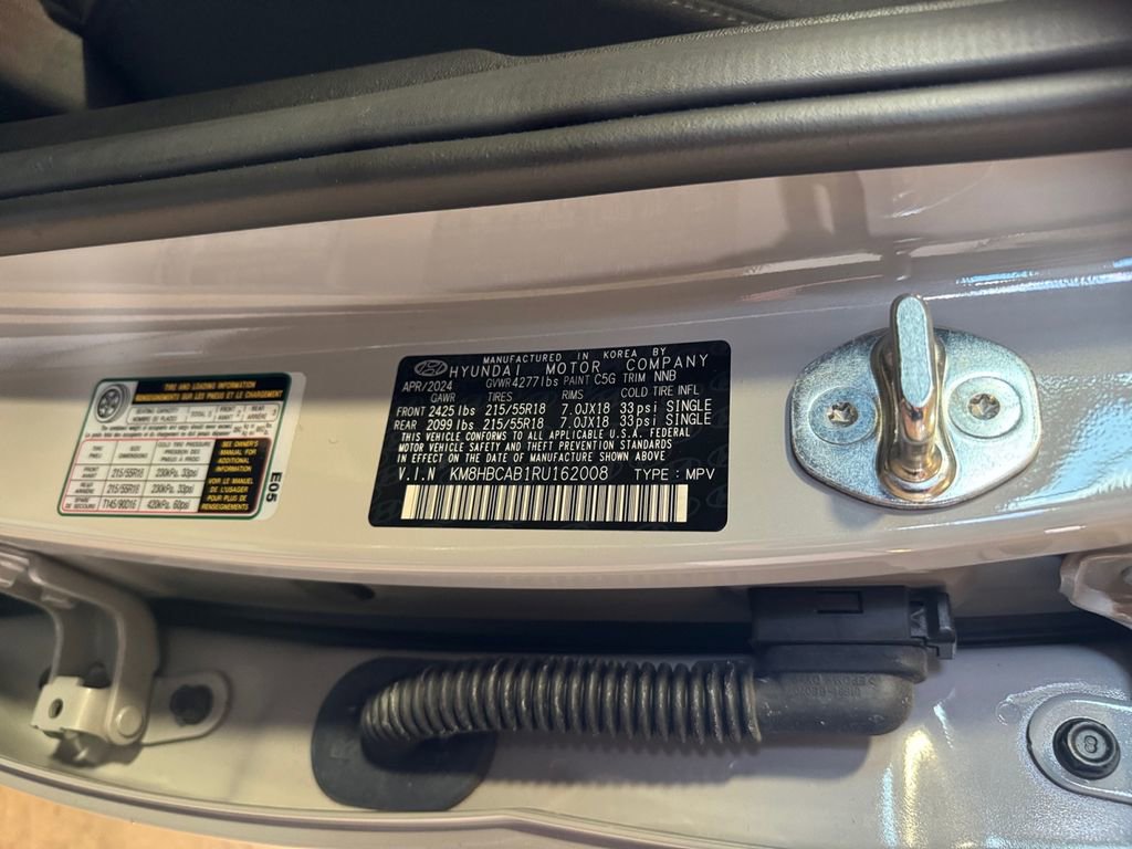 Used 2024 Hyundai Kona SEL AWD/4WD image 31