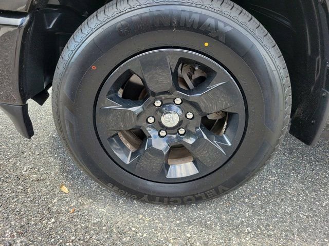 Used 2020 RAM 1500 Big Horn AWD/4WD image 17