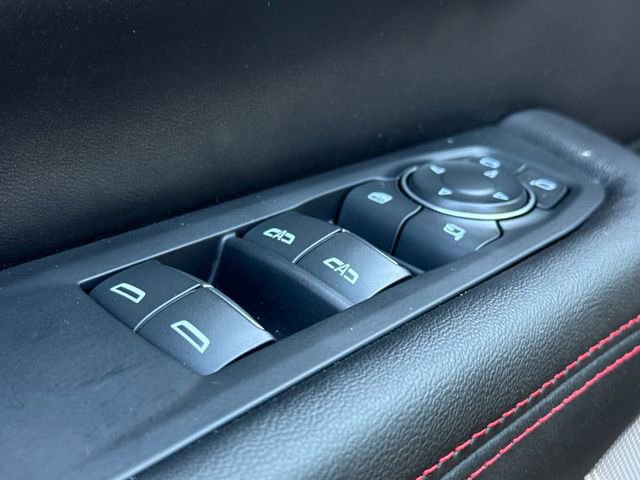 Used 2025 GMC Yukon AT4 Ultimate image 22