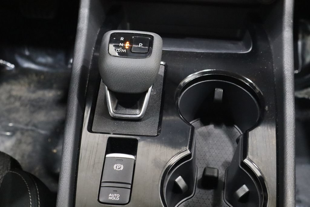 Used 2024 Nissan Rogue SV FWD image 37
