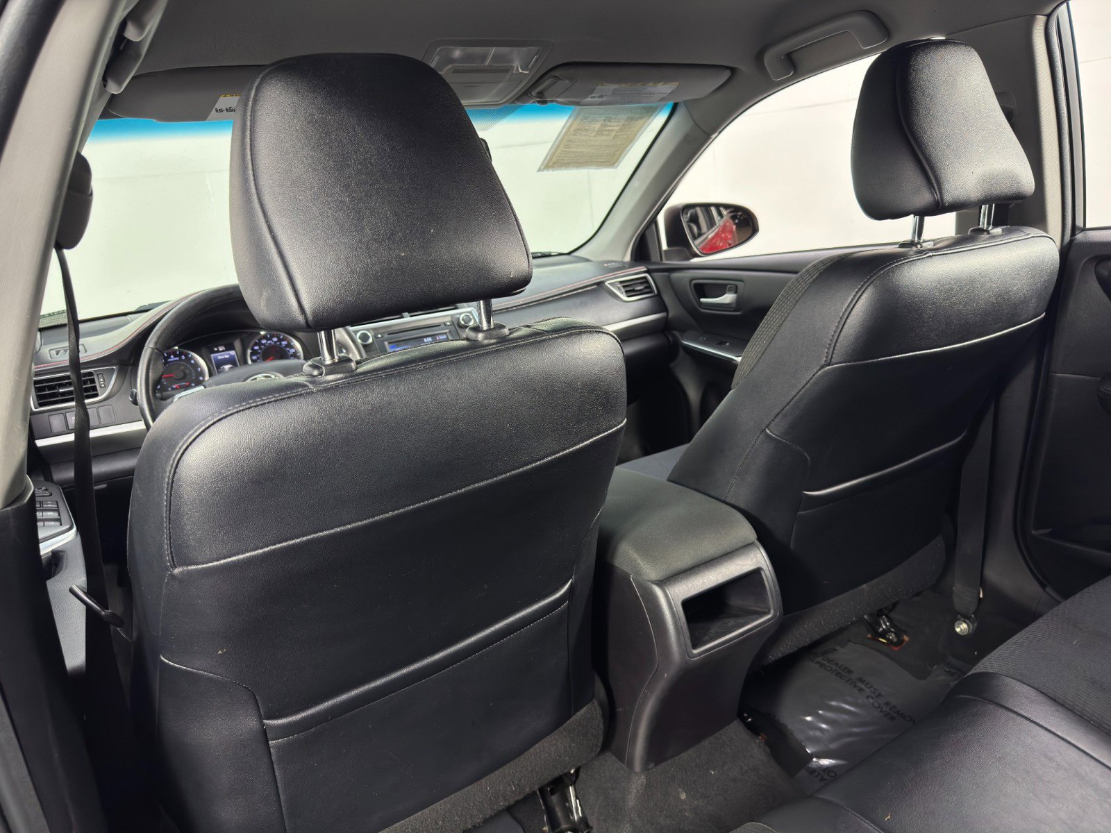Used 2016 Toyota Camry SE image 27
