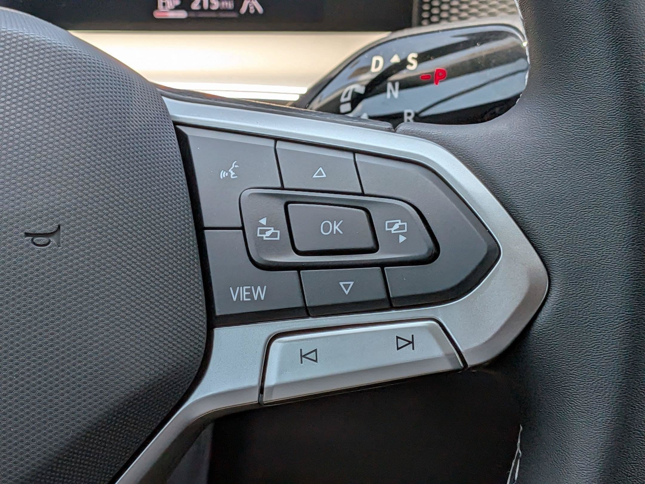New 2026 Volkswagen Tiguan SE AWD/4WD image 19