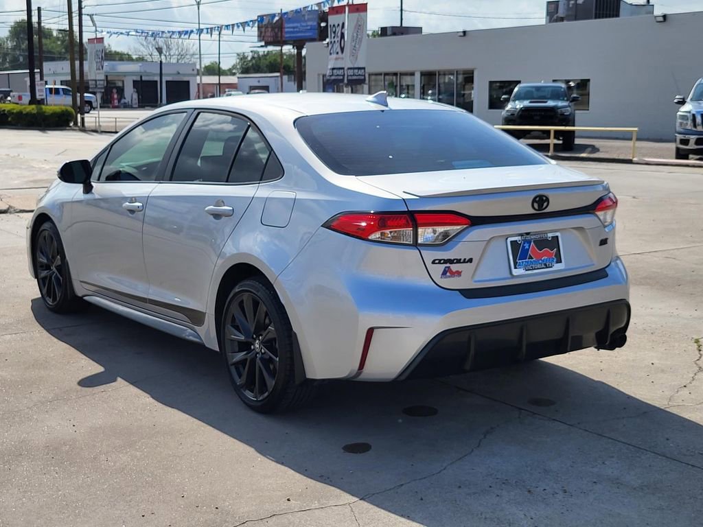 Used 2025 Toyota Corolla SE FWD image 5