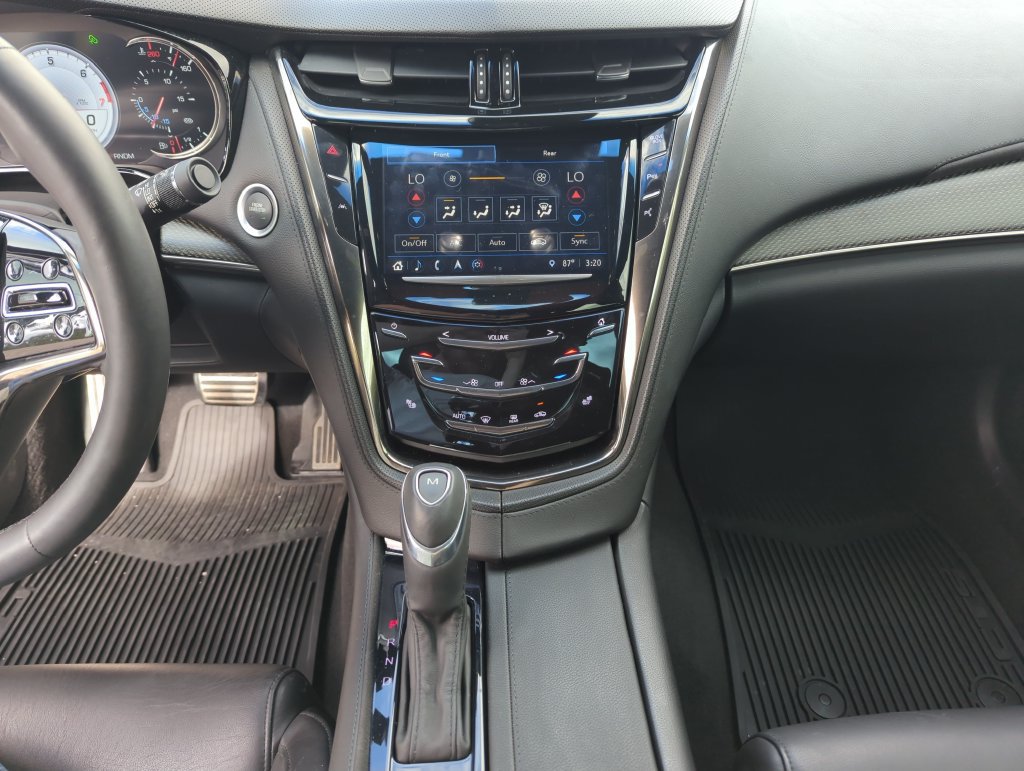 Used 2018 Cadillac CTS V w/ Luxury Package RWD image 25