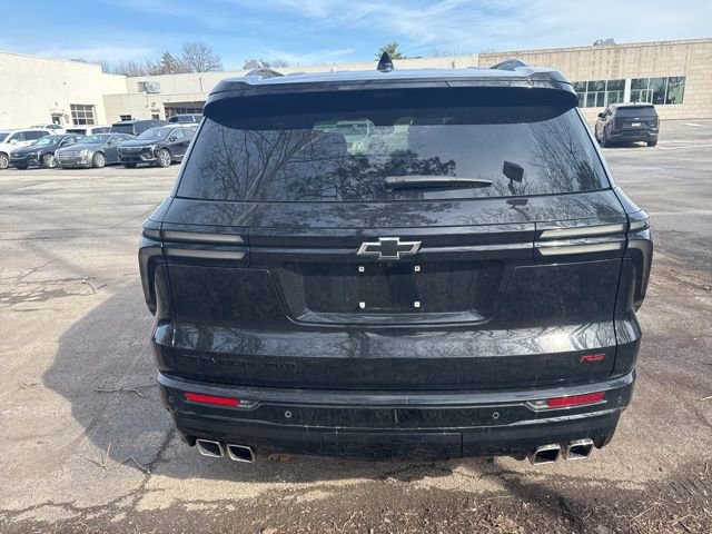 Used 2024 Chevrolet Traverse RS w/ LPO, Floor Liner Package image 7