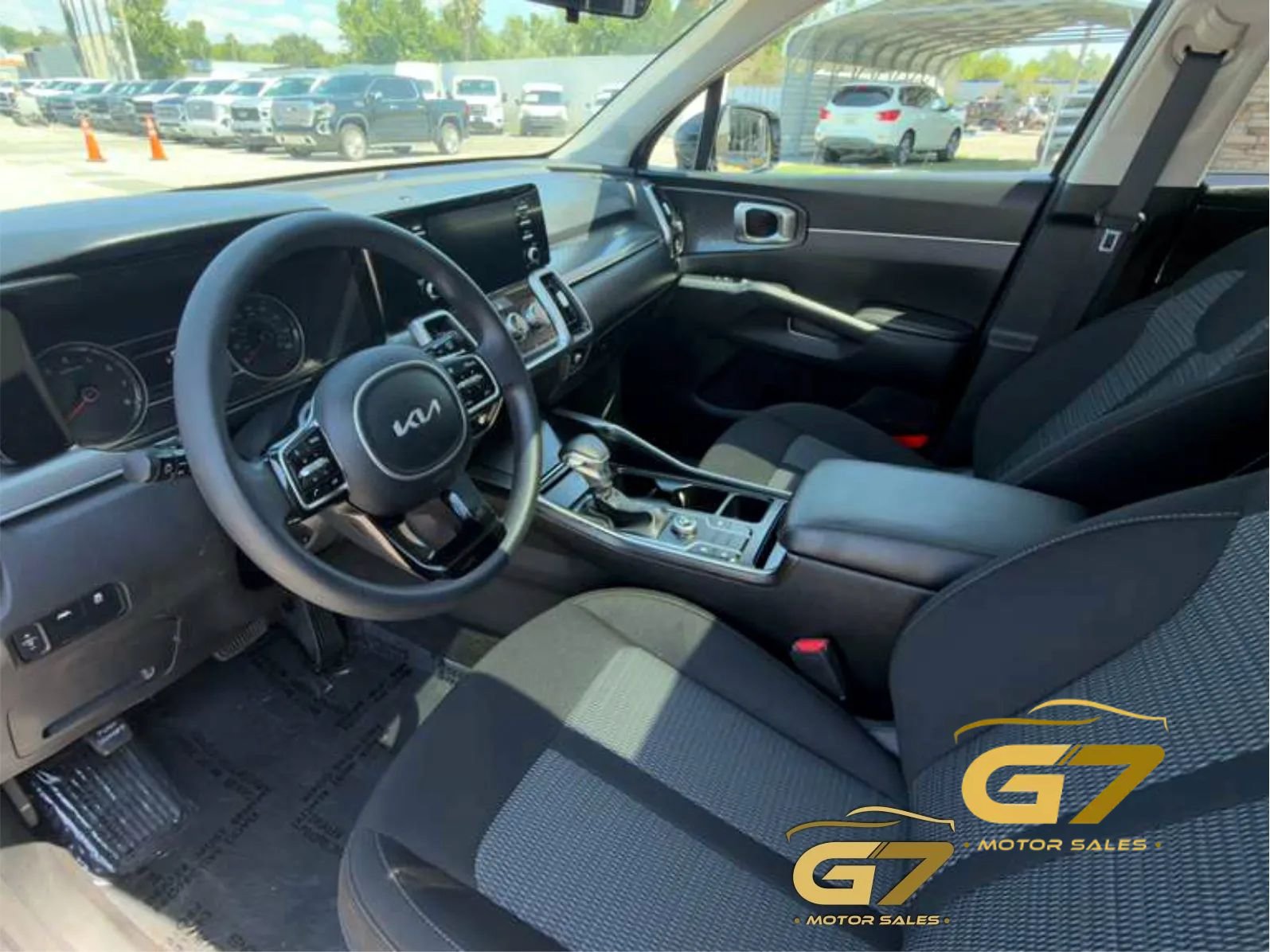 Used 2022 Kia Sorento LX FWD image 8