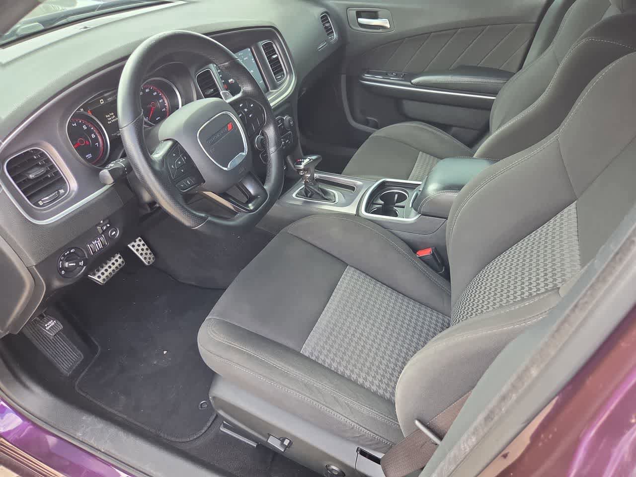 Used 2020 Dodge Charger GT w/ Performance Handling Group RWD image 10