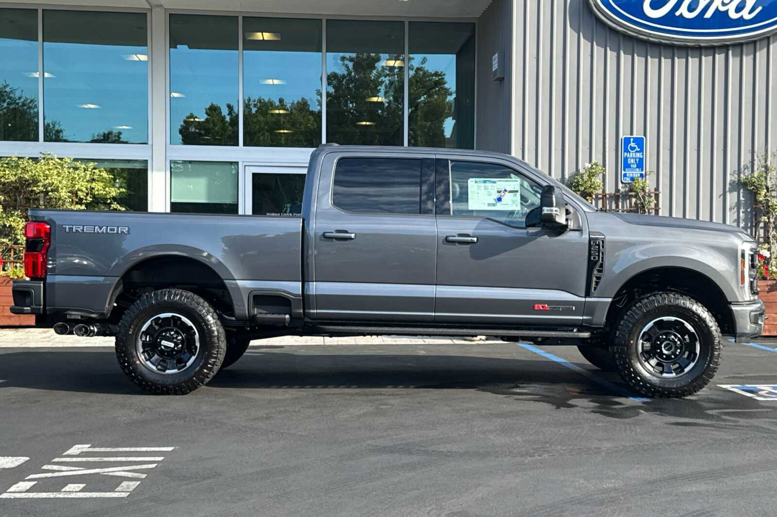 New 2026 Ford F250 Platinum image 3