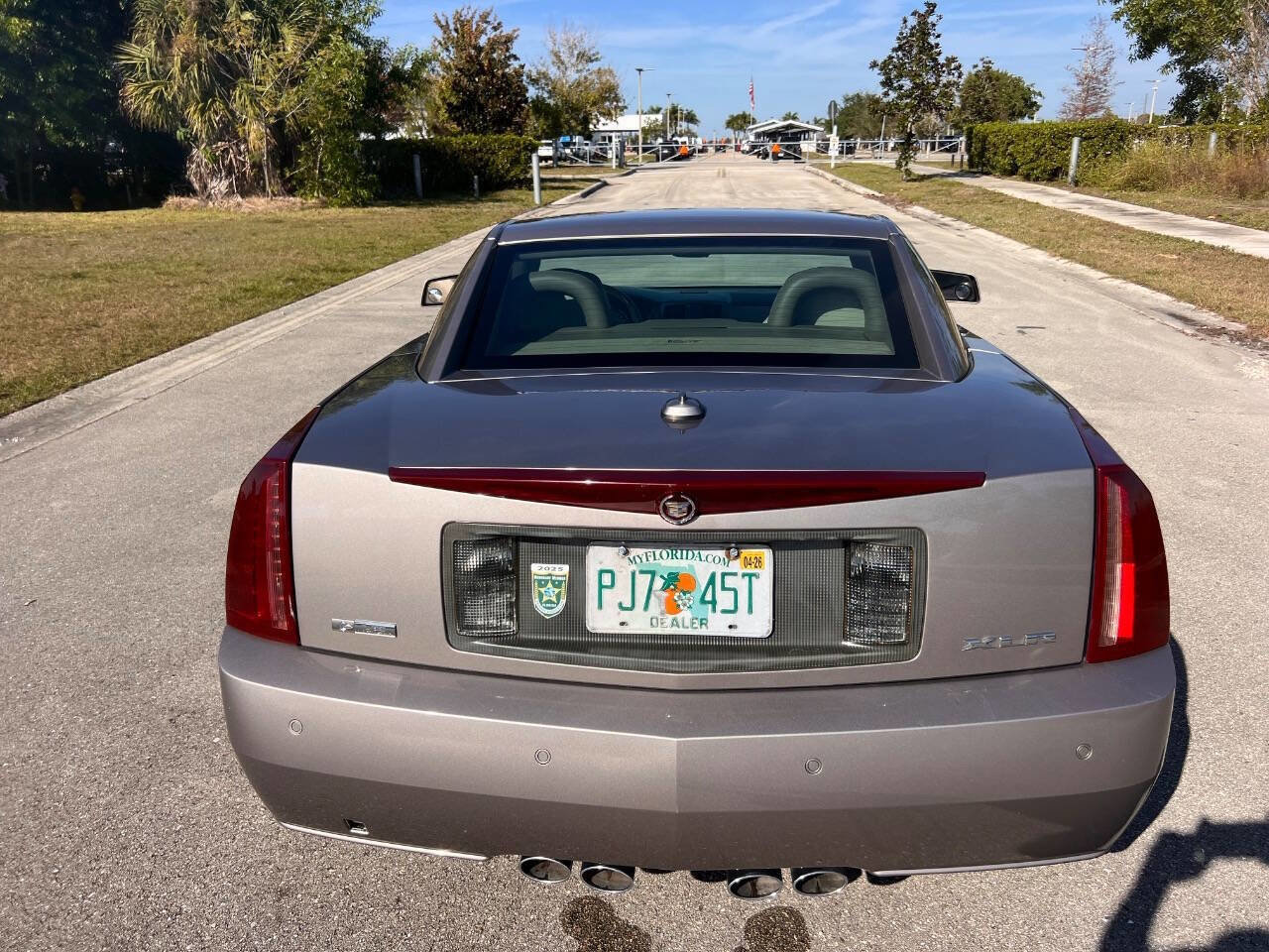 Used 2005 Cadillac XLR image 7