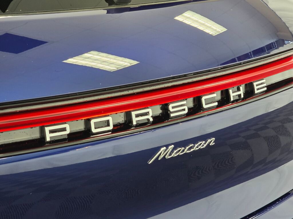 New 2026 Porsche Macan image 27