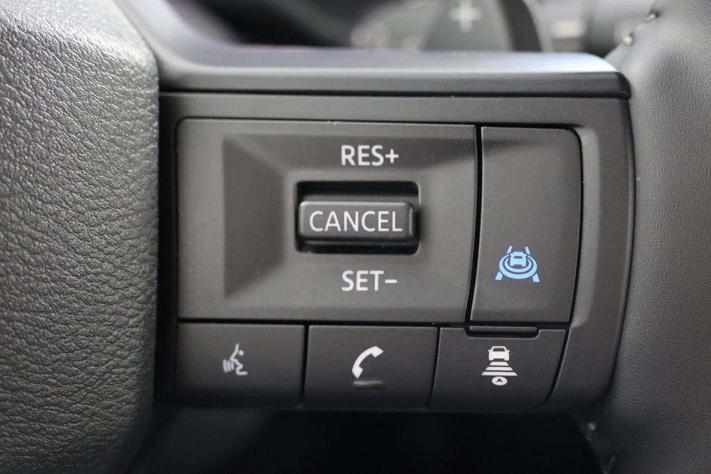 Used 2026 Nissan Rogue SV w/ Cold Weather Package FWD image 12