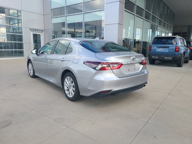 Used 2024 Toyota Camry LE image 5