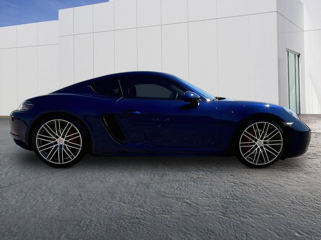 Used 2022 Porsche 718 Cayman S RWD image 8