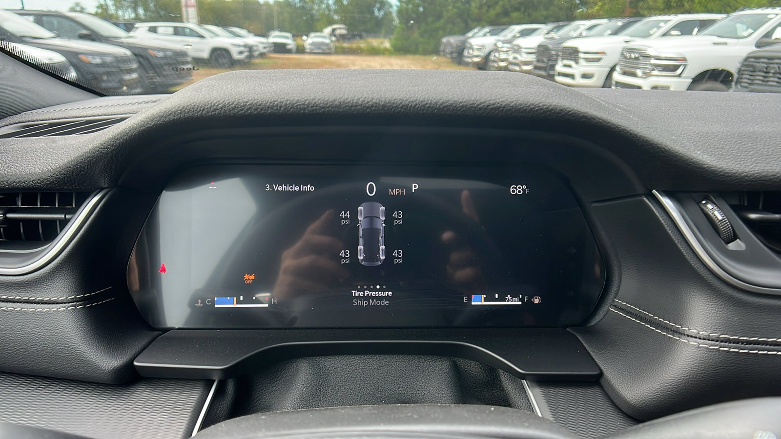 New 2025 Jeep Grand Cherokee Laredo X image 25