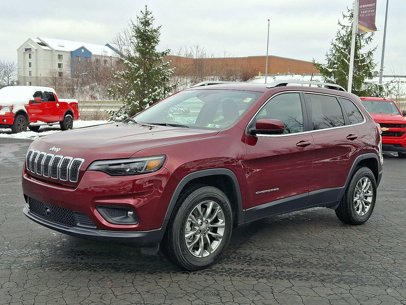 Used 2021 Jeep Cherokee Latitude Lux w/ Comfort/Convenience Group image 3