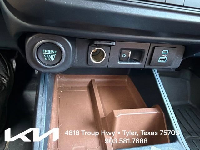 Used 2022 Ford Maverick Lariat w/ Equipment Group 500A Standard AWD/4WD image 21