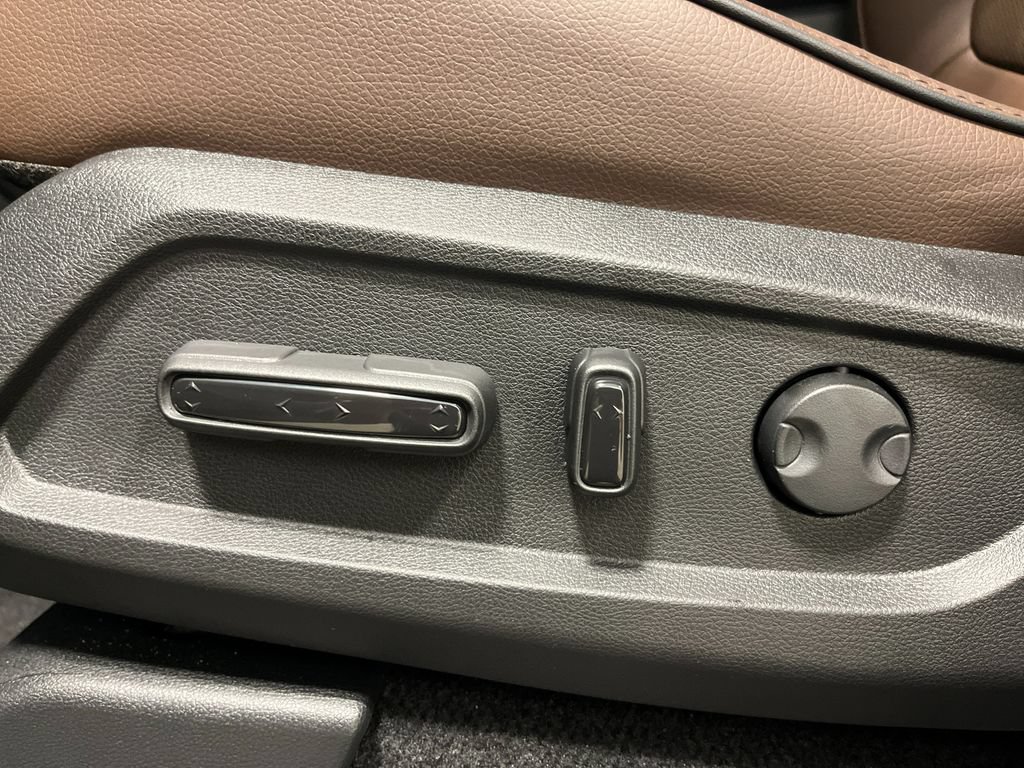 New 2026 Honda Pilot Elite image 13