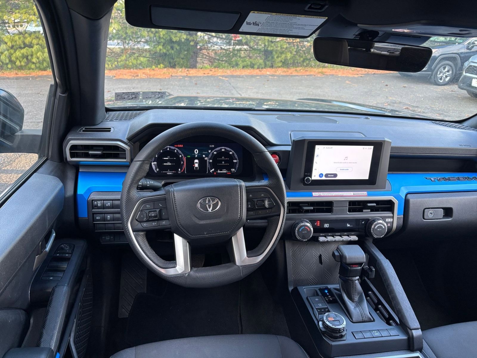 Used 2025 Toyota Tacoma SR image 33