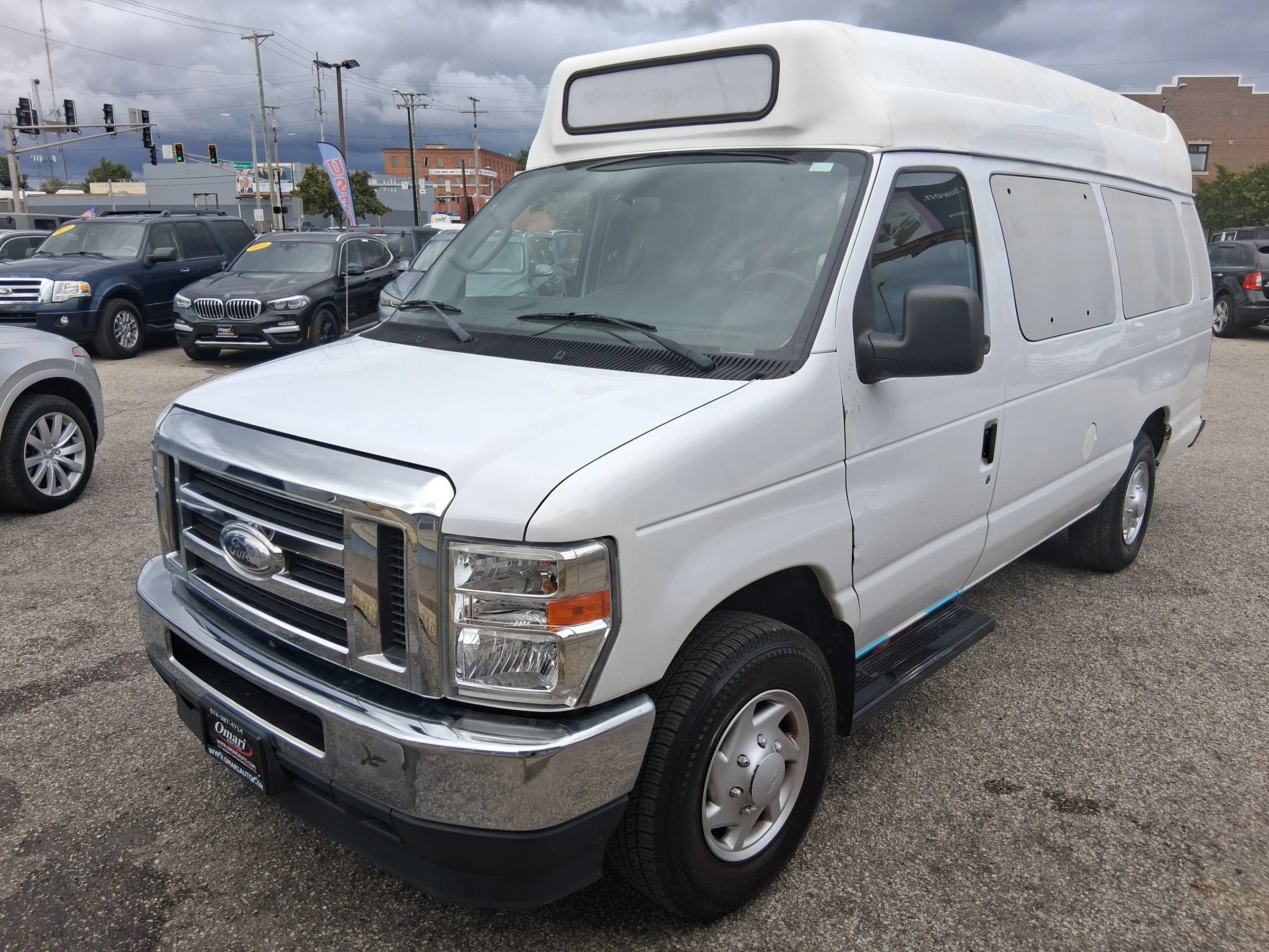 Used 2014 Ford E-250 and Econoline 250 Extended RWD image 3
