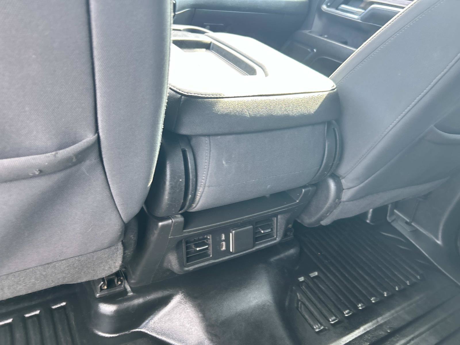 Used 2024 Chevrolet Silverado 2500 LT w/ Convenience Package AWD/4WD image 28