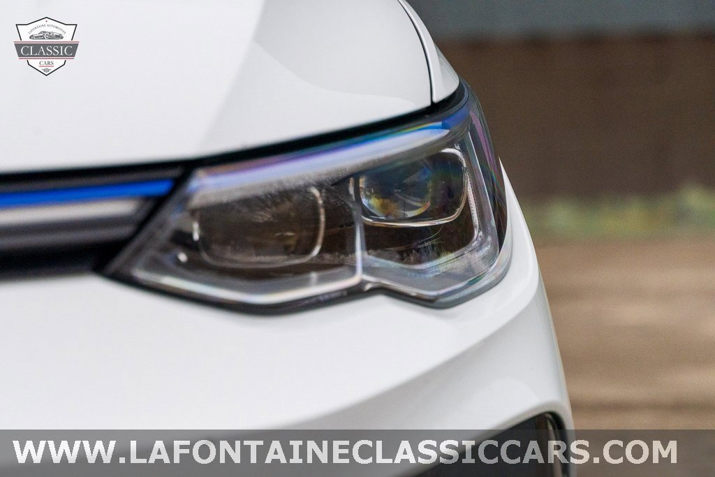 Used 2022 Volkswagen Golf R image 13