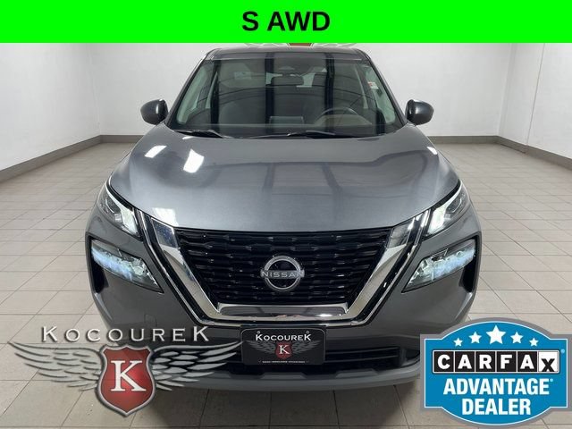 Used 2023 Nissan Rogue S AWD/4WD image 2